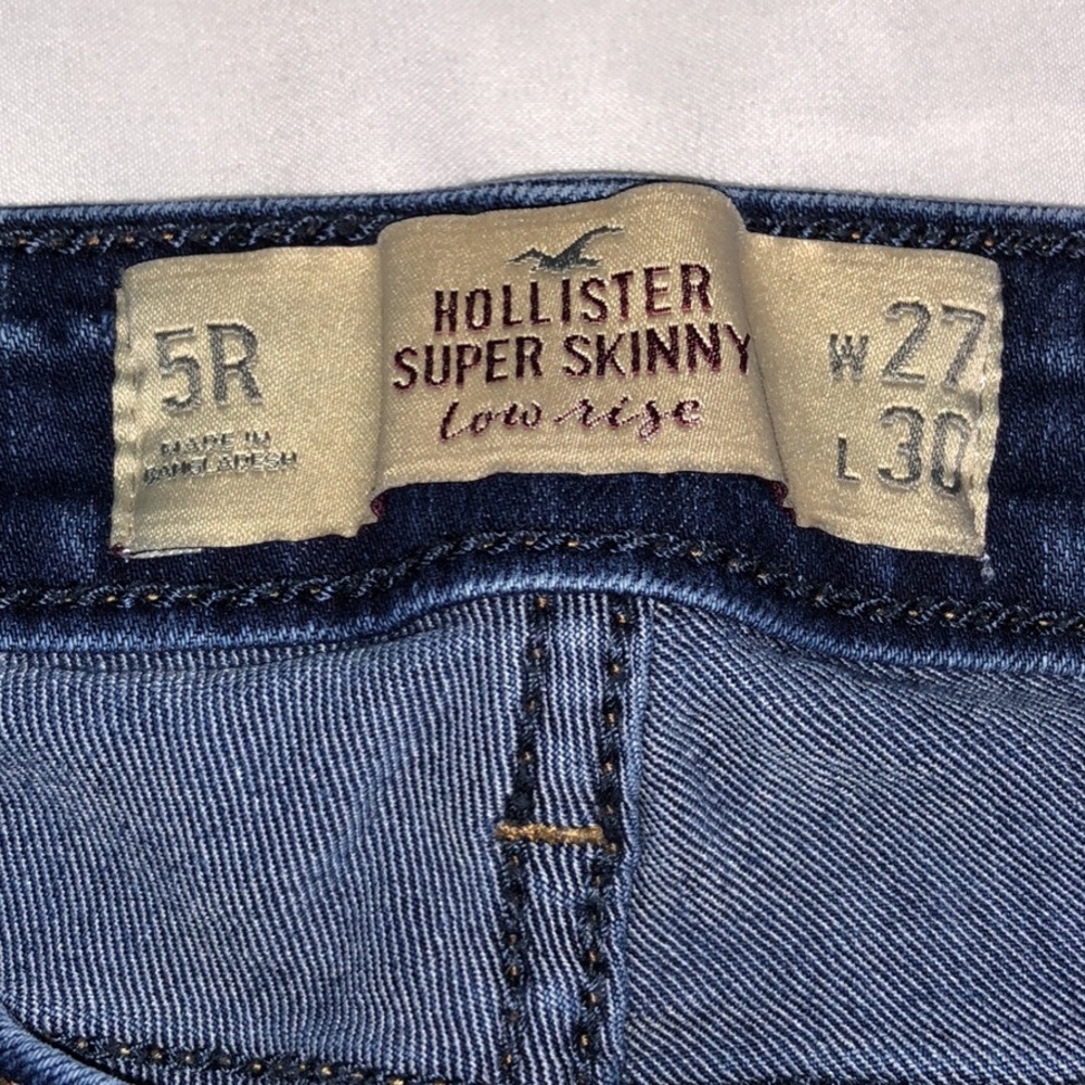 Hollister jeans size 5!